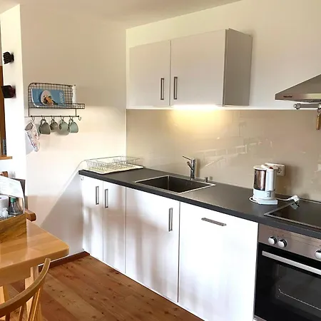 Ohmayerhof ايسني ام الغو