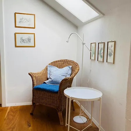 Ohmayerhof ايسني ام الغو